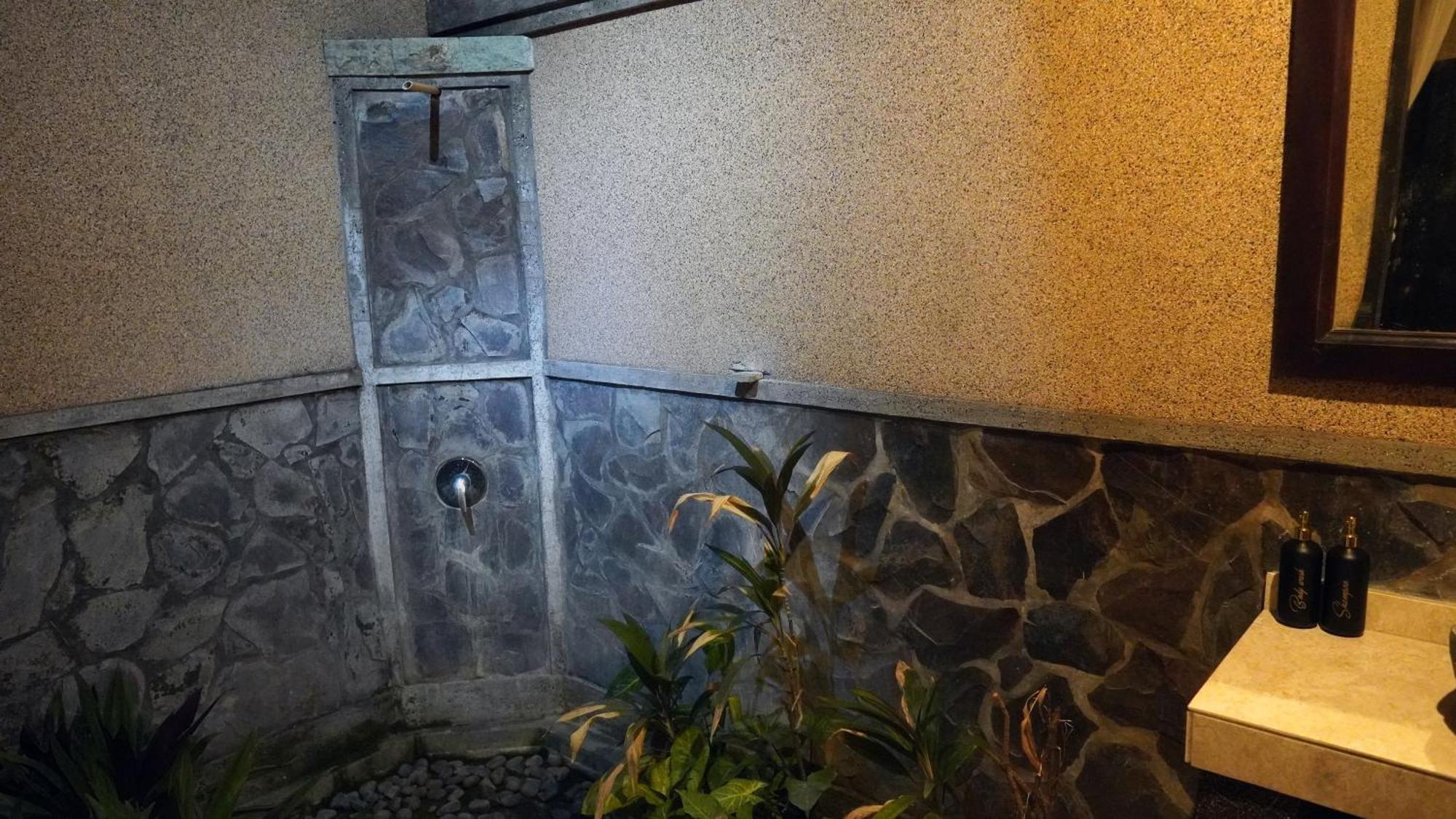 Oma In Pemuteran Bali Apartment Exterior photo