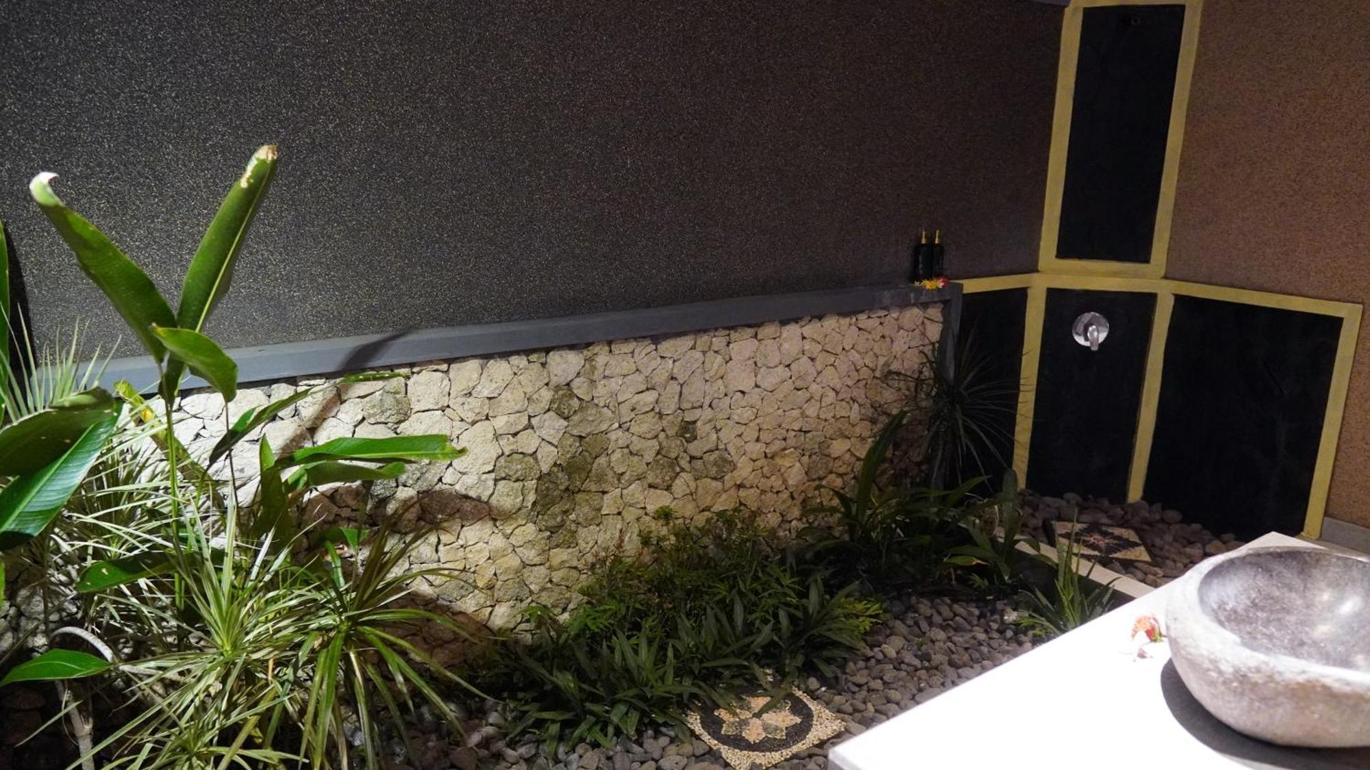 Oma In Pemuteran Bali Apartment Exterior photo
